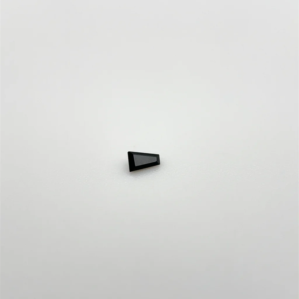1.25x1x0.75 mm Tapered Baguette Black Onyx